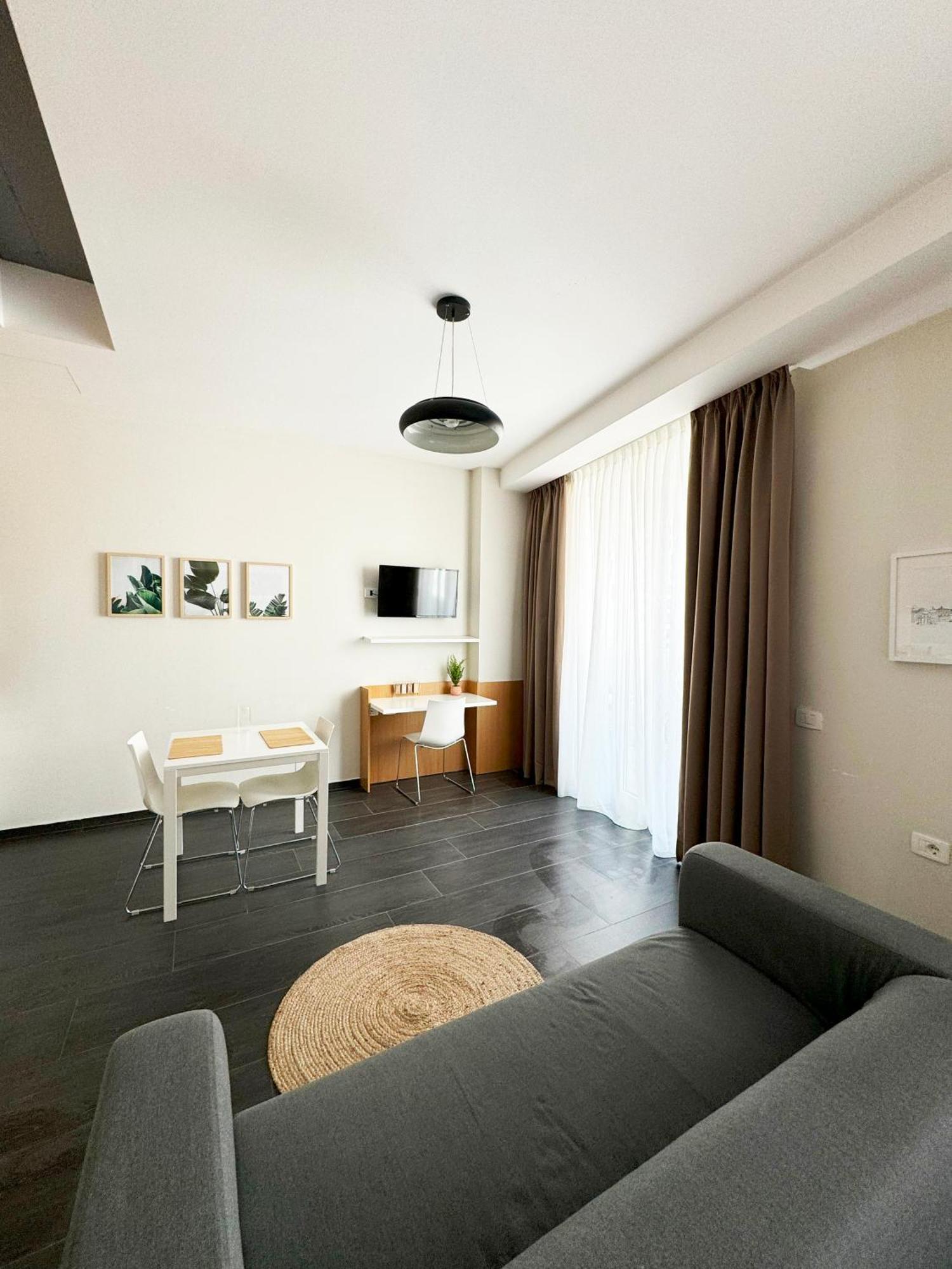 Magnet Residence Condo 1 Self Checkin Tirana Exterior photo